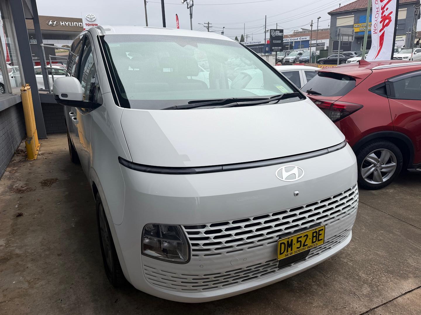 2024 Hyundai STARIA Base in Other