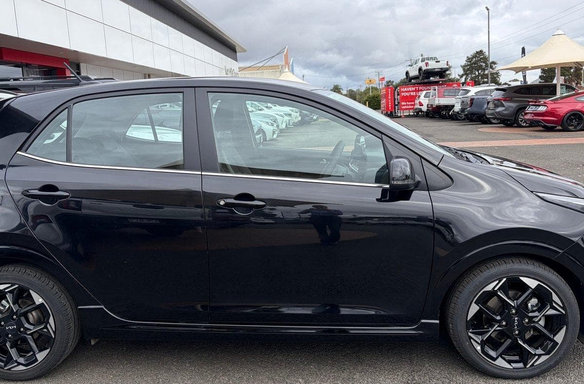 2024 Kia Picanto GT-Line in Aurora Black Pearl (Abp)