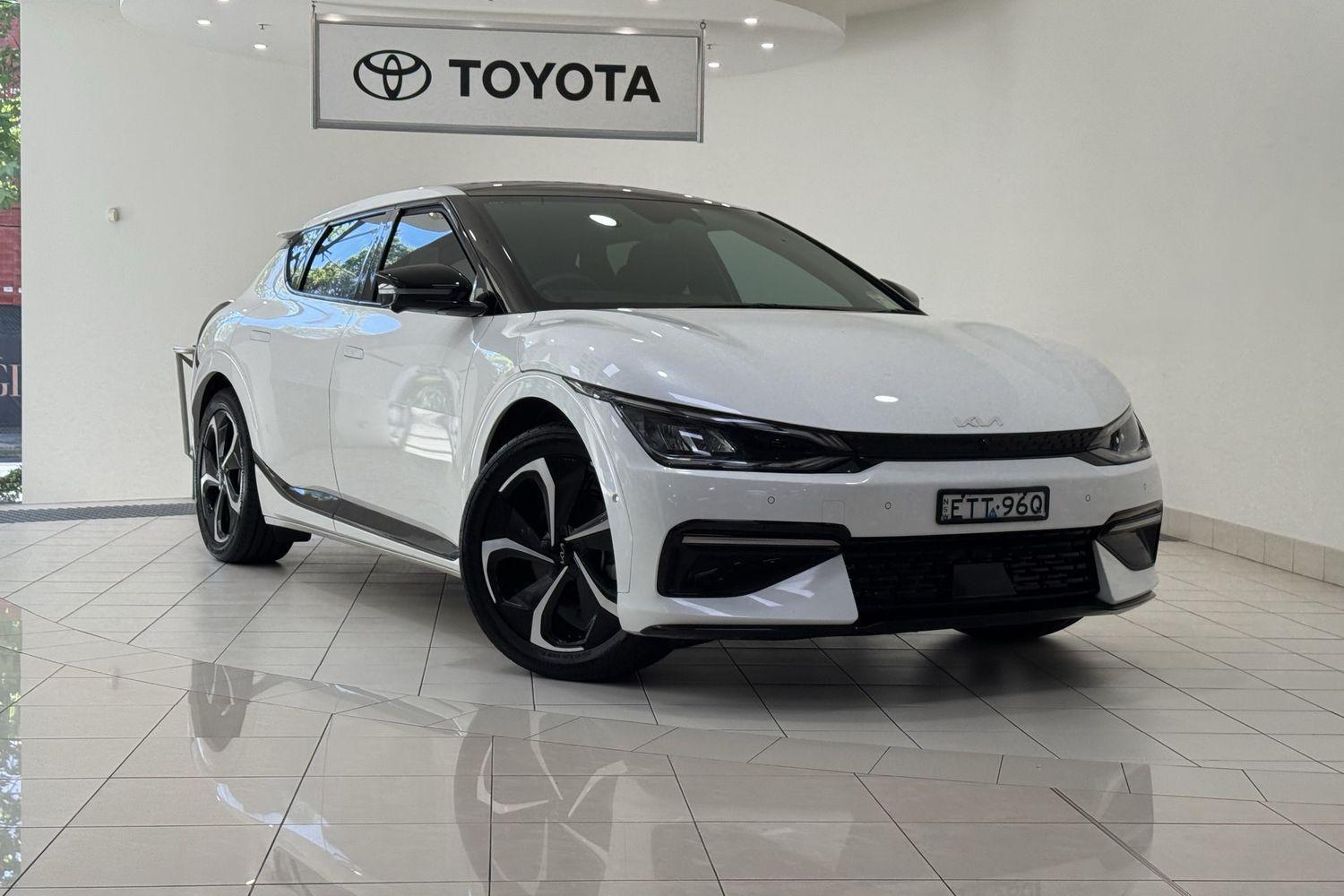2022 Kia EV6 GT-Line in White