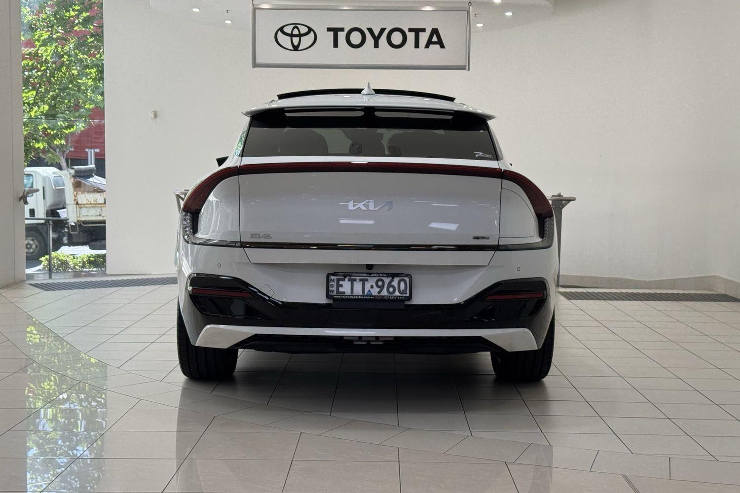 2022 Kia EV6 GT-Line in White