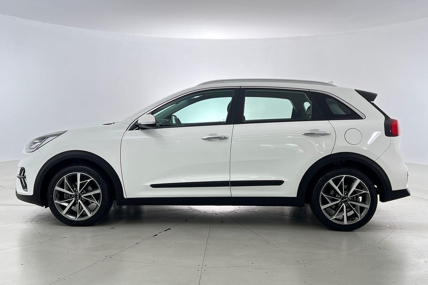2021 Kia Niro PHEV Sport in White