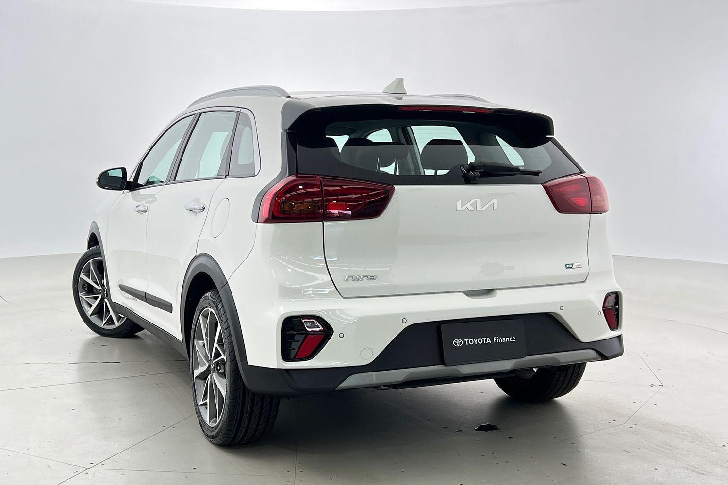 2021 Kia Niro PHEV Sport in White