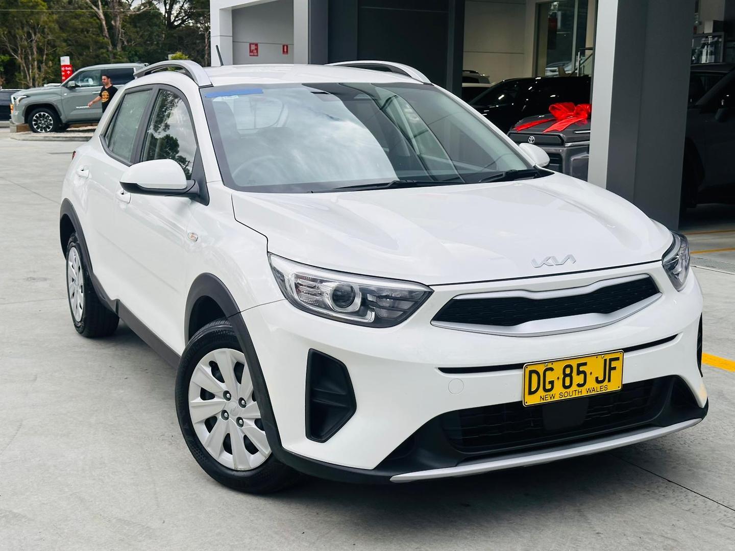 2023 Kia Stonic S in Snow White Pearl (Swp)