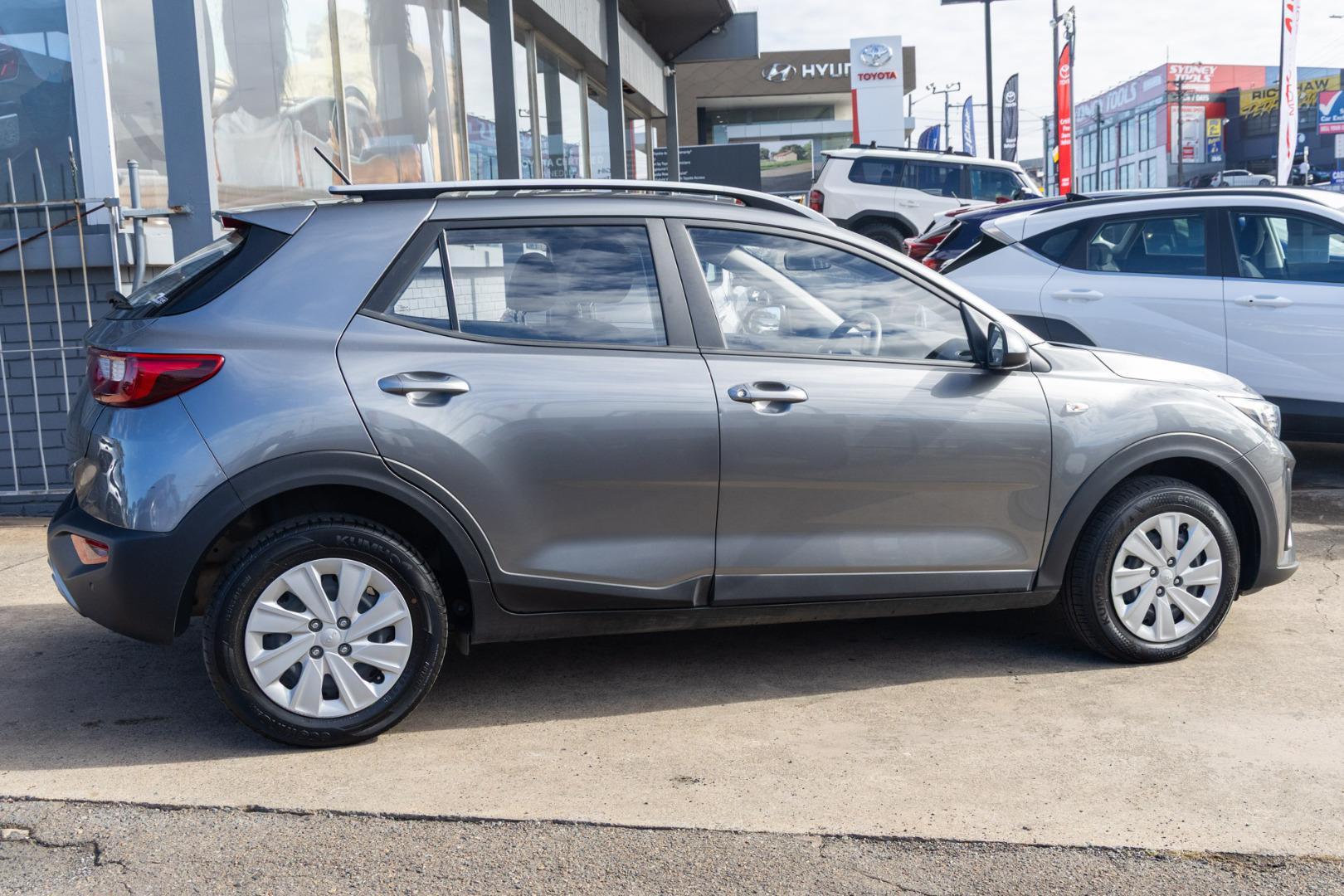 2023 Kia Stonic S in Astro Grey (M7g)