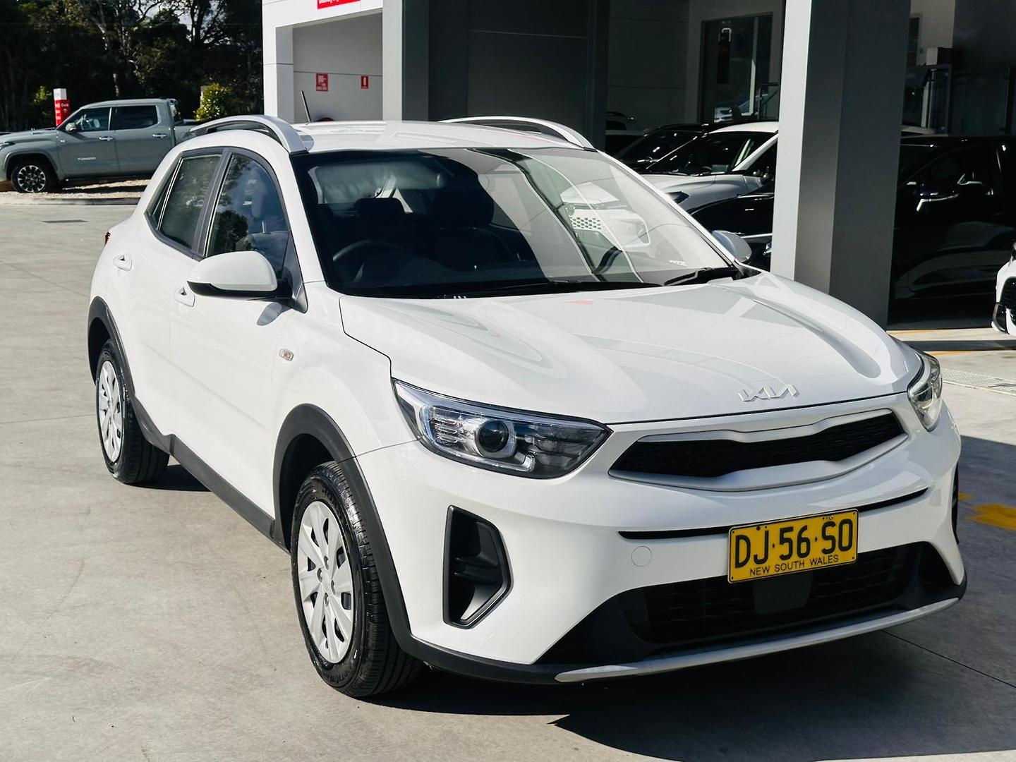 2023 Kia Stonic S in Snow White Pearl (Swp)