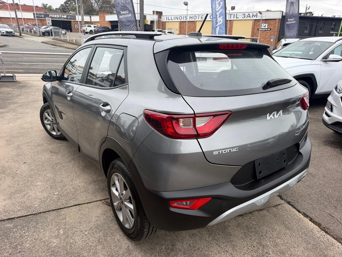 2025 Kia Stonic S in Astro Grey (M7g)