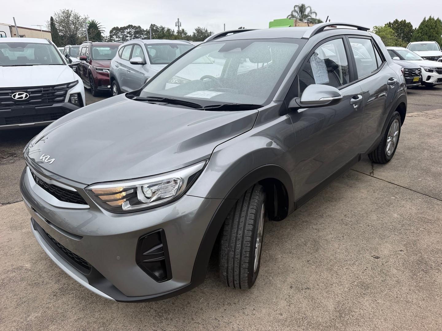 2025 Kia Stonic S in Astro Grey (M7g)