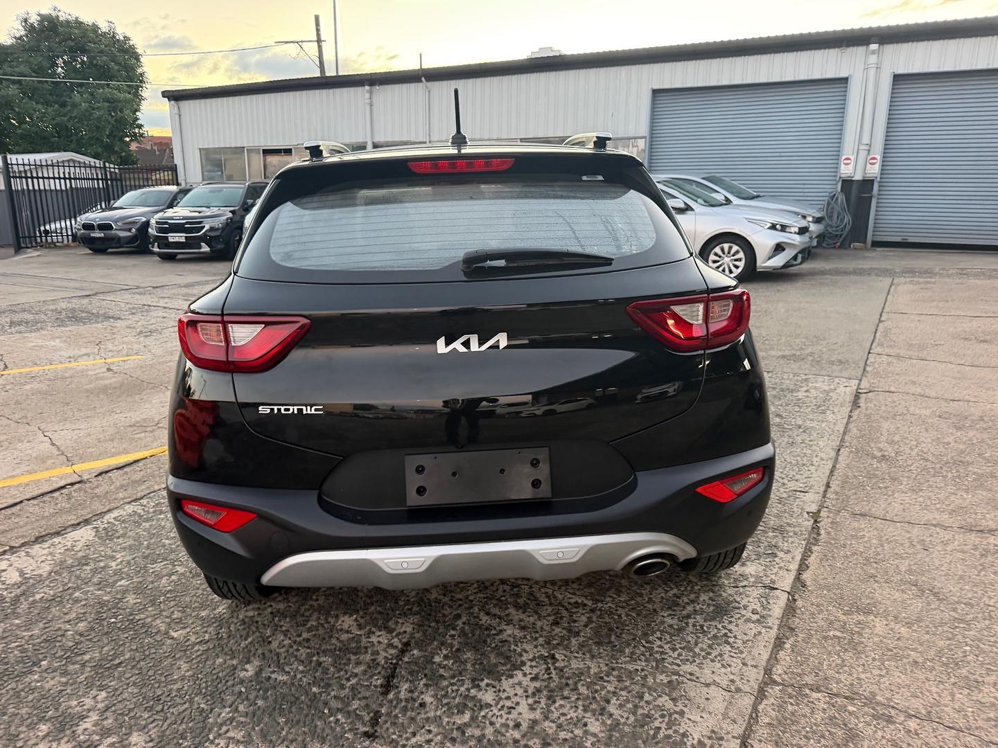 2024 Kia Stonic S in Aurora Black Pearl (Abp)