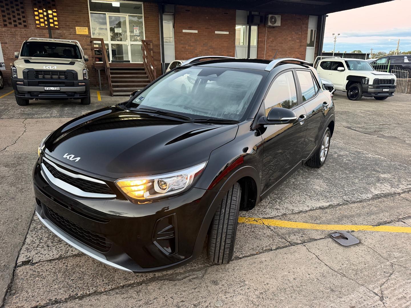2024 Kia Stonic S in Aurora Black Pearl (Abp)
