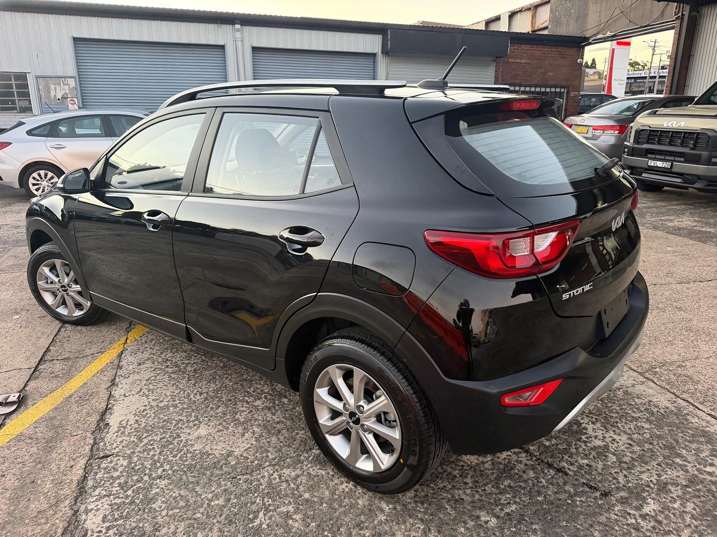 2024 Kia Stonic S in Aurora Black Pearl (Abp)