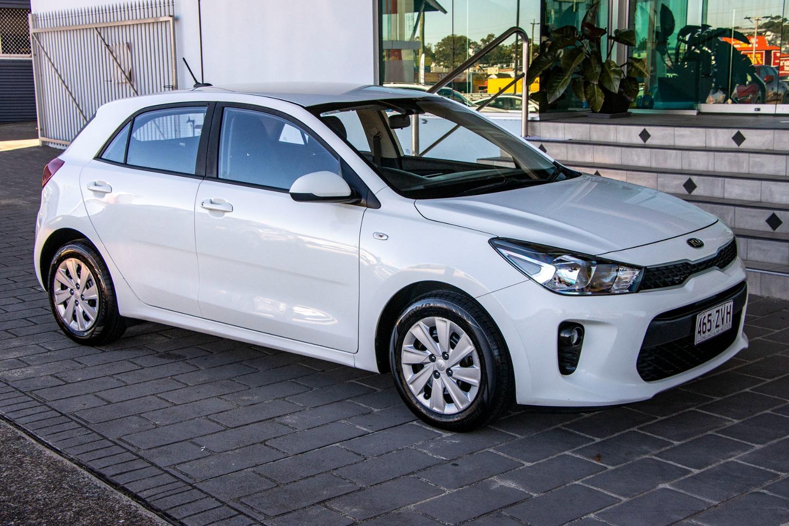 2019 Kia Rio S in White
