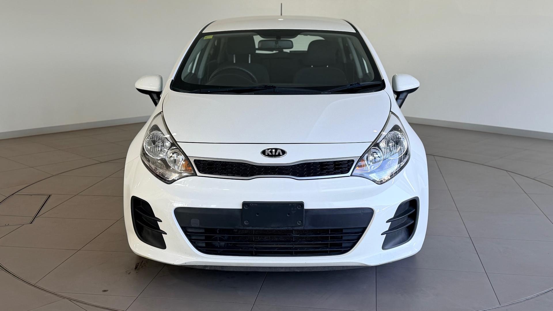 2016 Kia Rio S in White