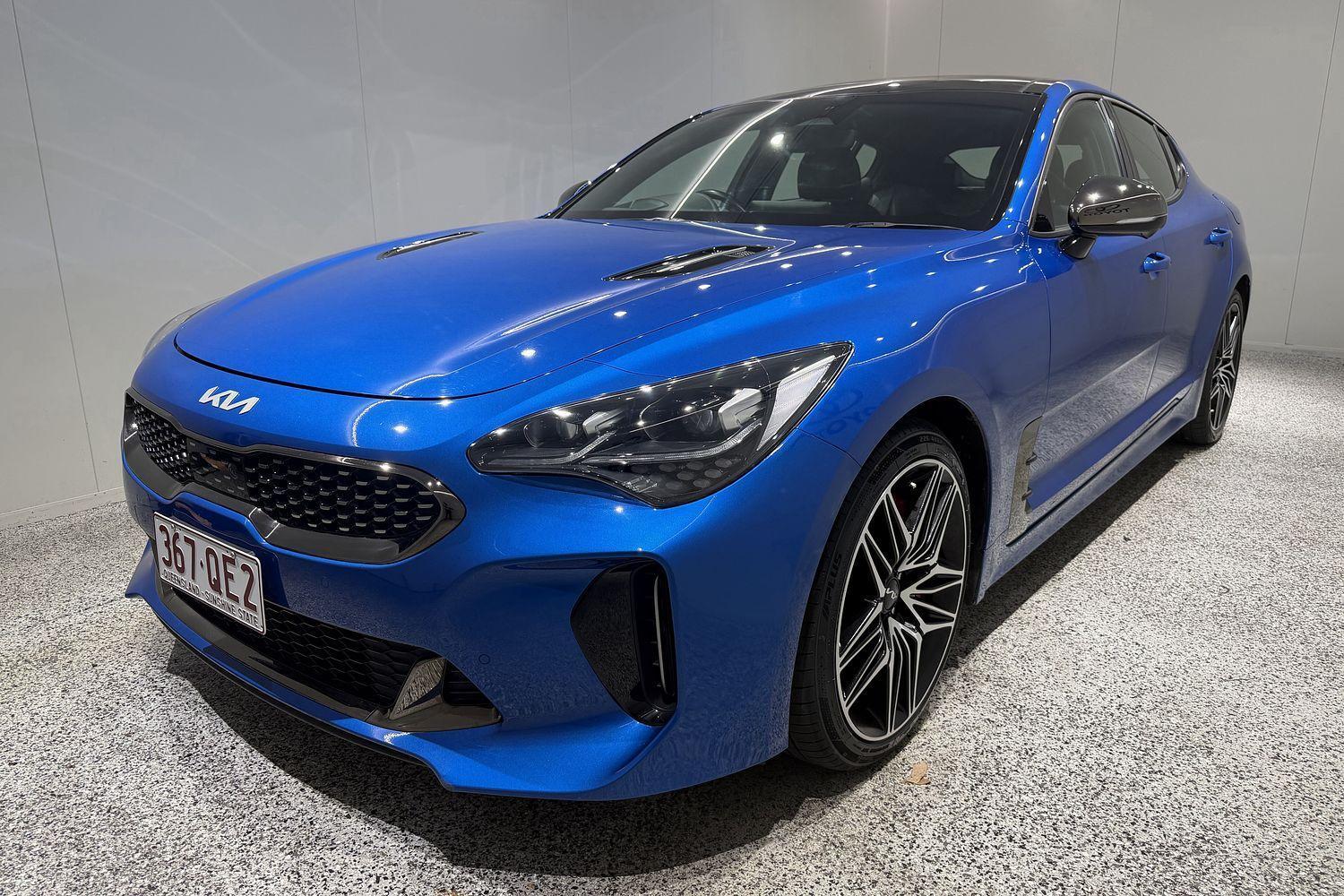 2021 Kia Stinger GT in Blue