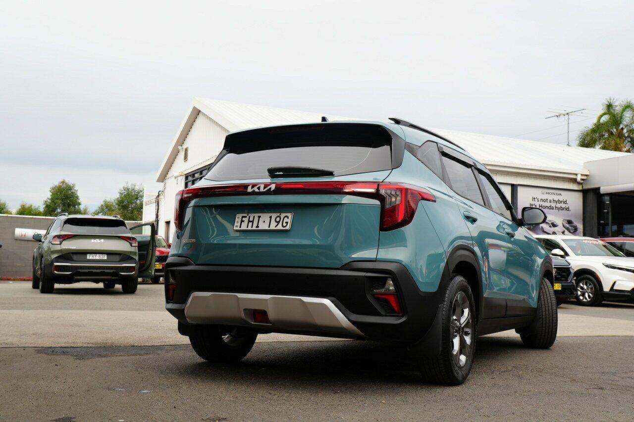 2023 Kia Seltos S in Pluton Blue