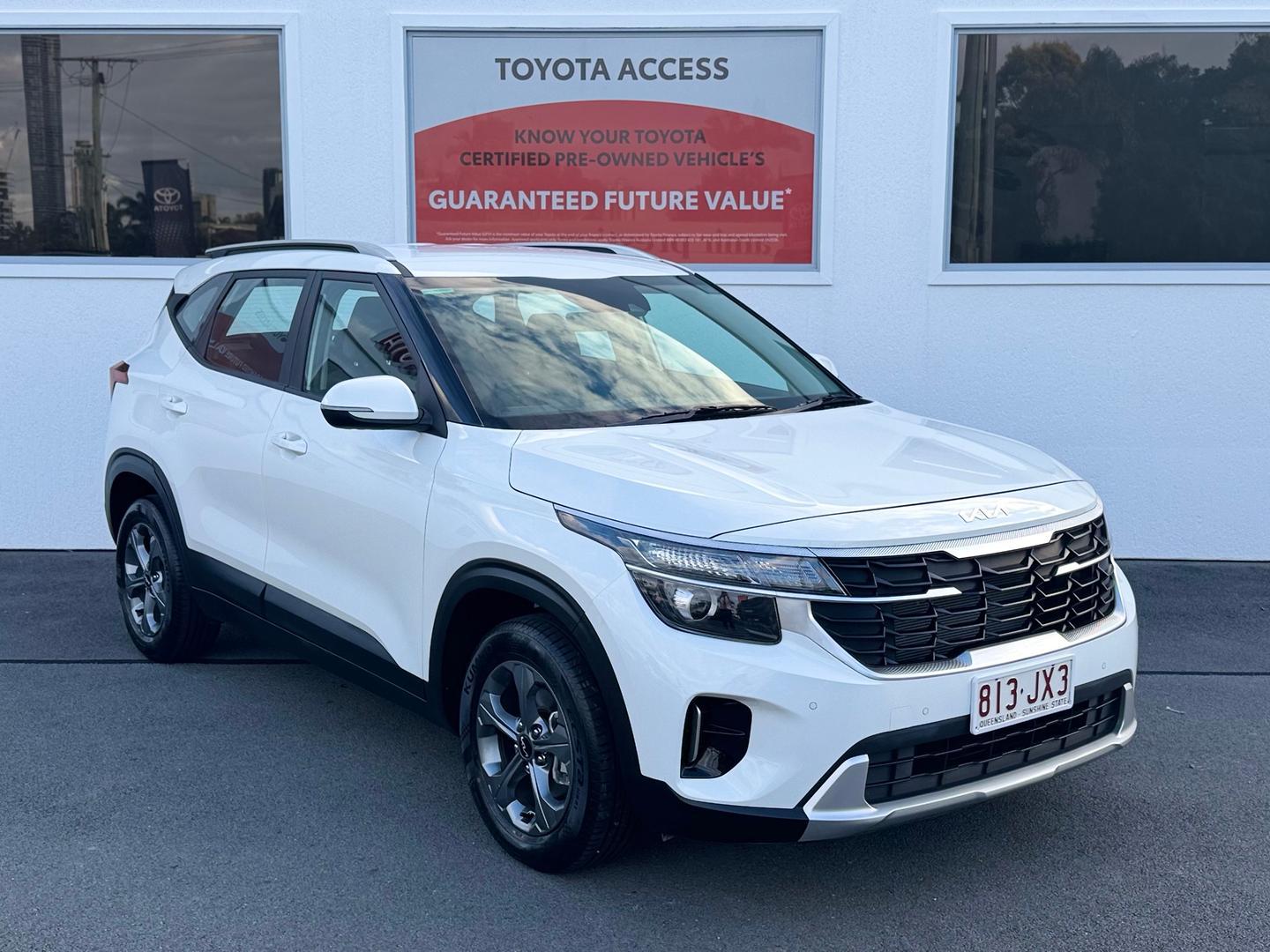 2024 Kia Seltos S in White