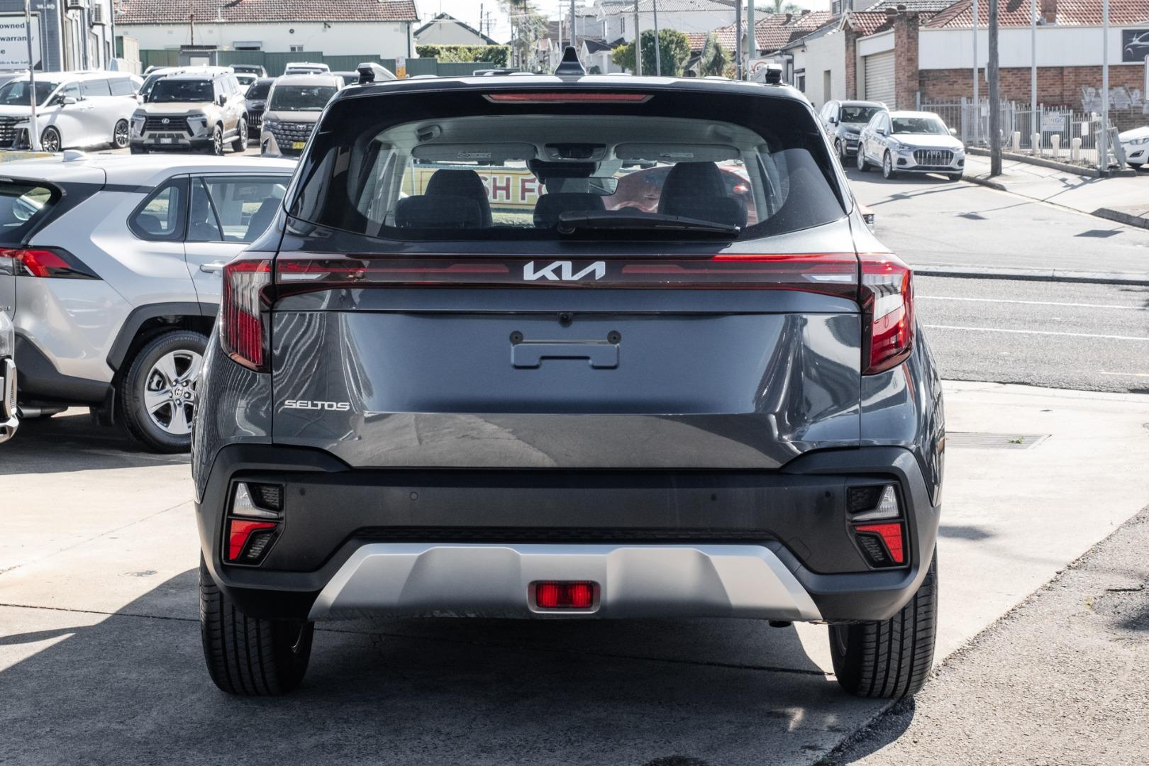 2025 Kia Seltos S in Gravity Grey (Kdg)