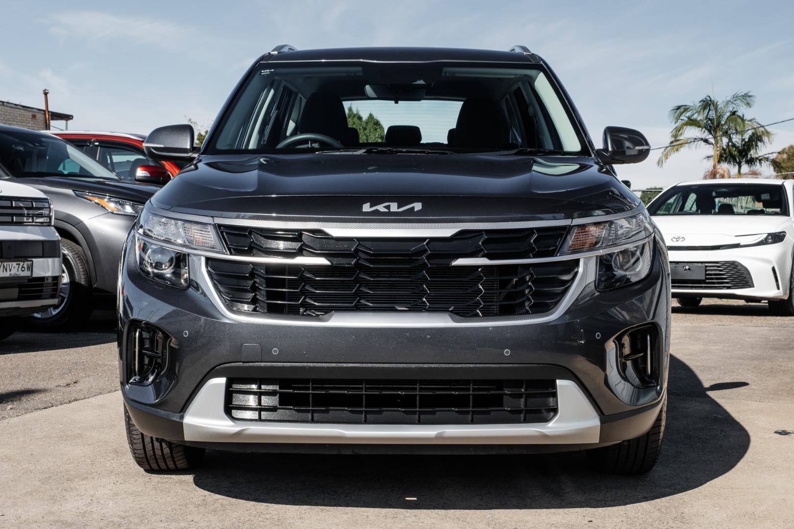 2025 Kia Seltos S in Gravity Grey (Kdg)