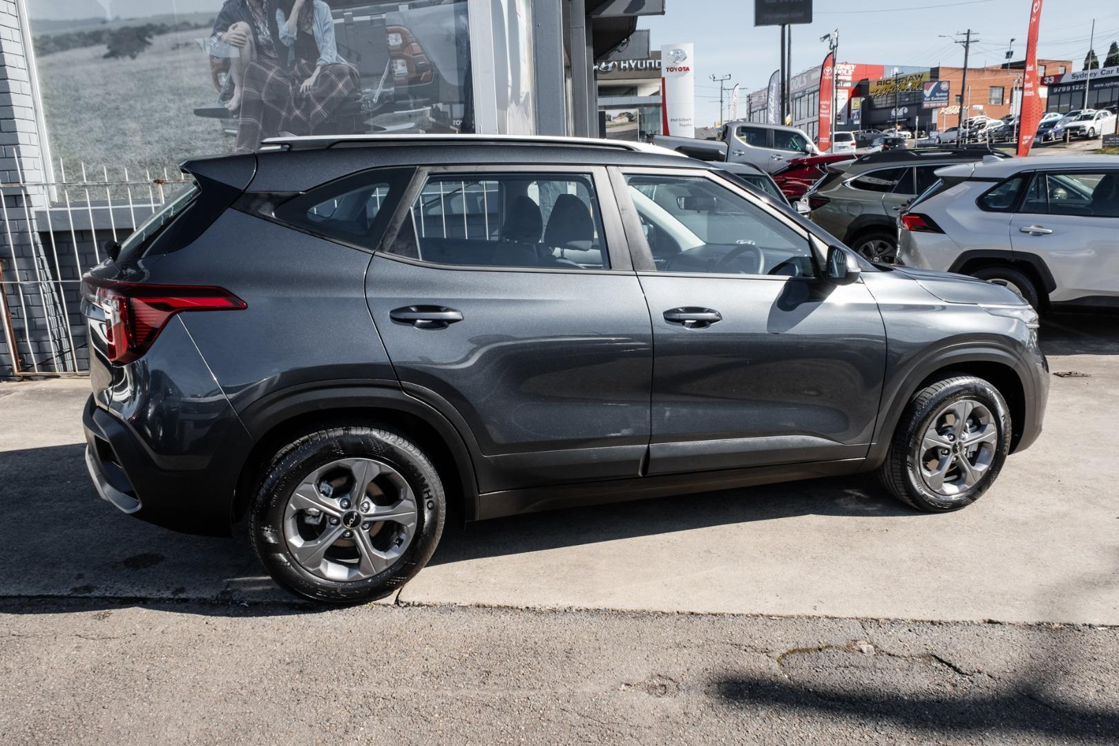 2025 Kia Seltos S in Gravity Grey (Kdg)