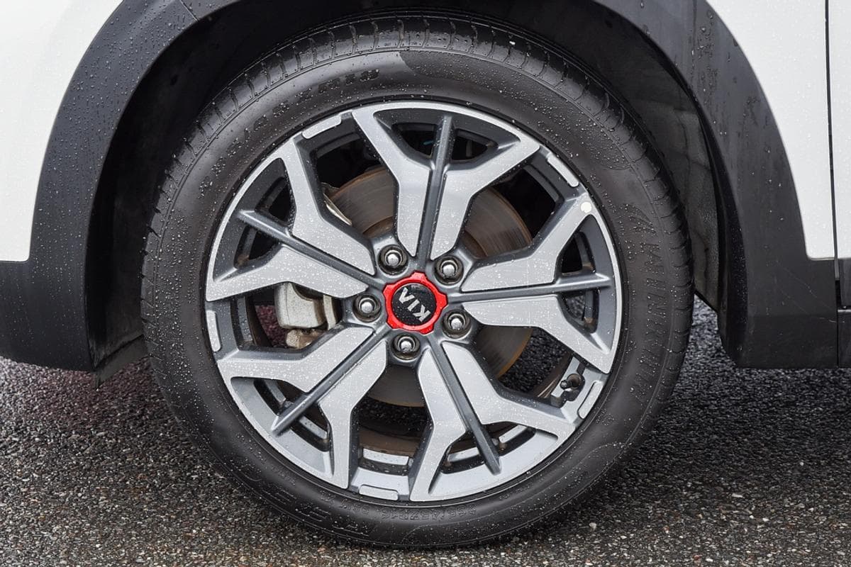 2020 Kia Seltos GT-Line in White