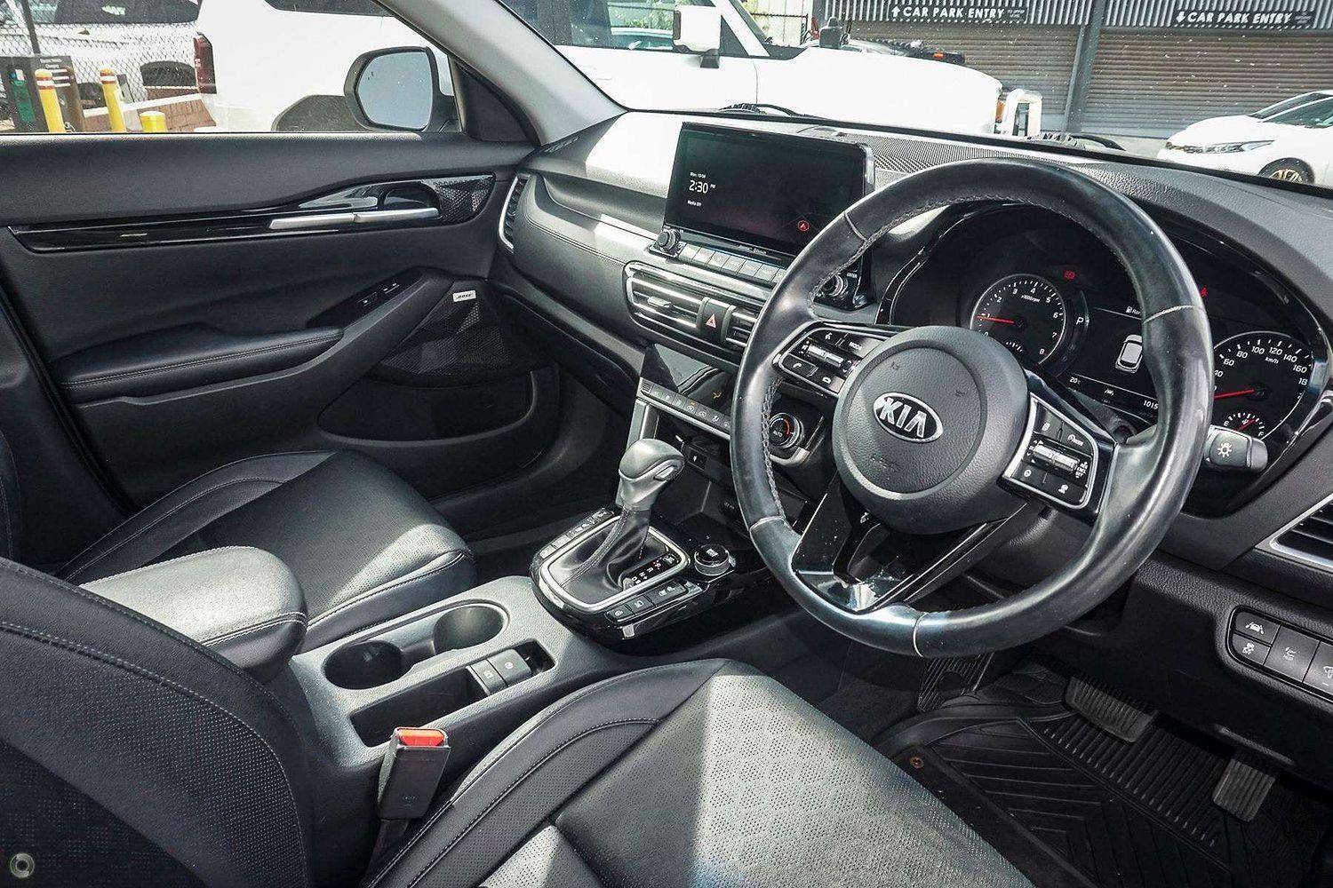 2020 Kia Seltos GT-Line in White