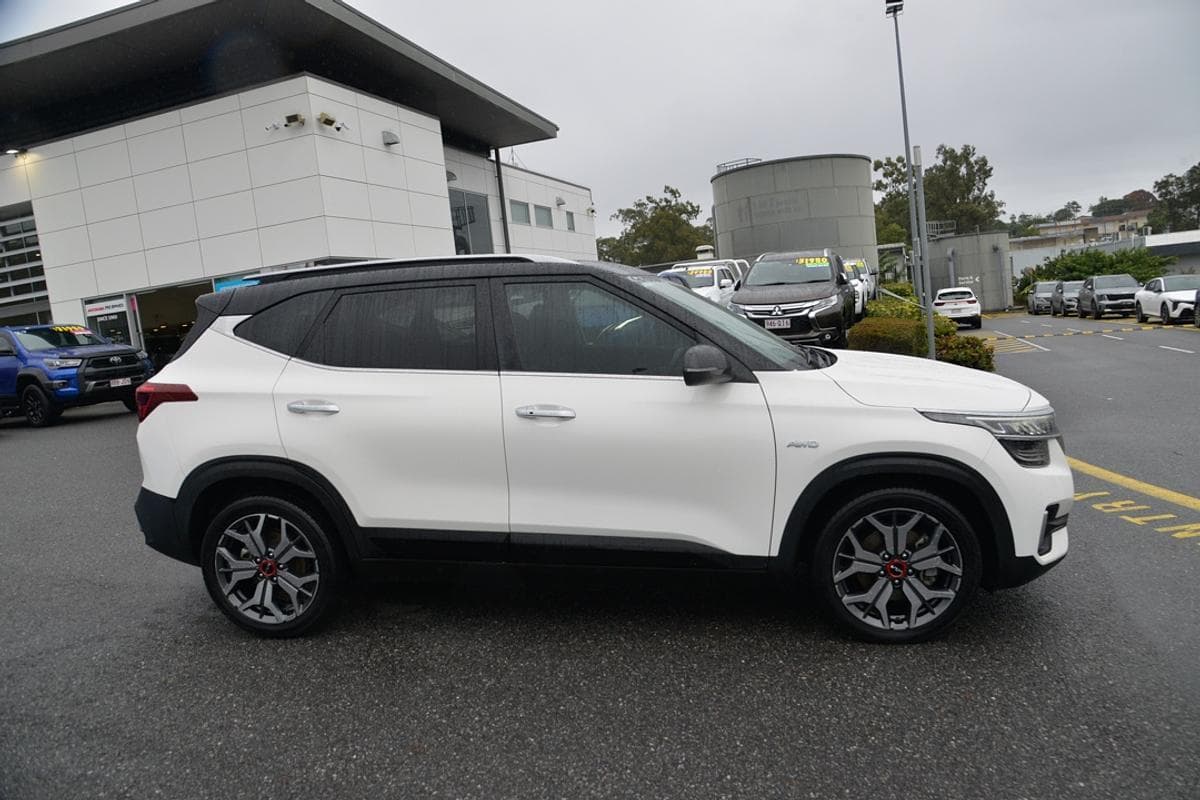 2021 Kia Seltos GT-Line in White