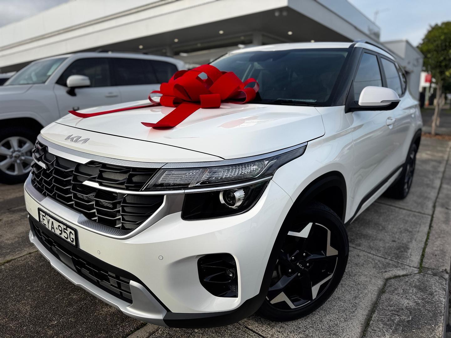2022 Kia Seltos Sport+ in White