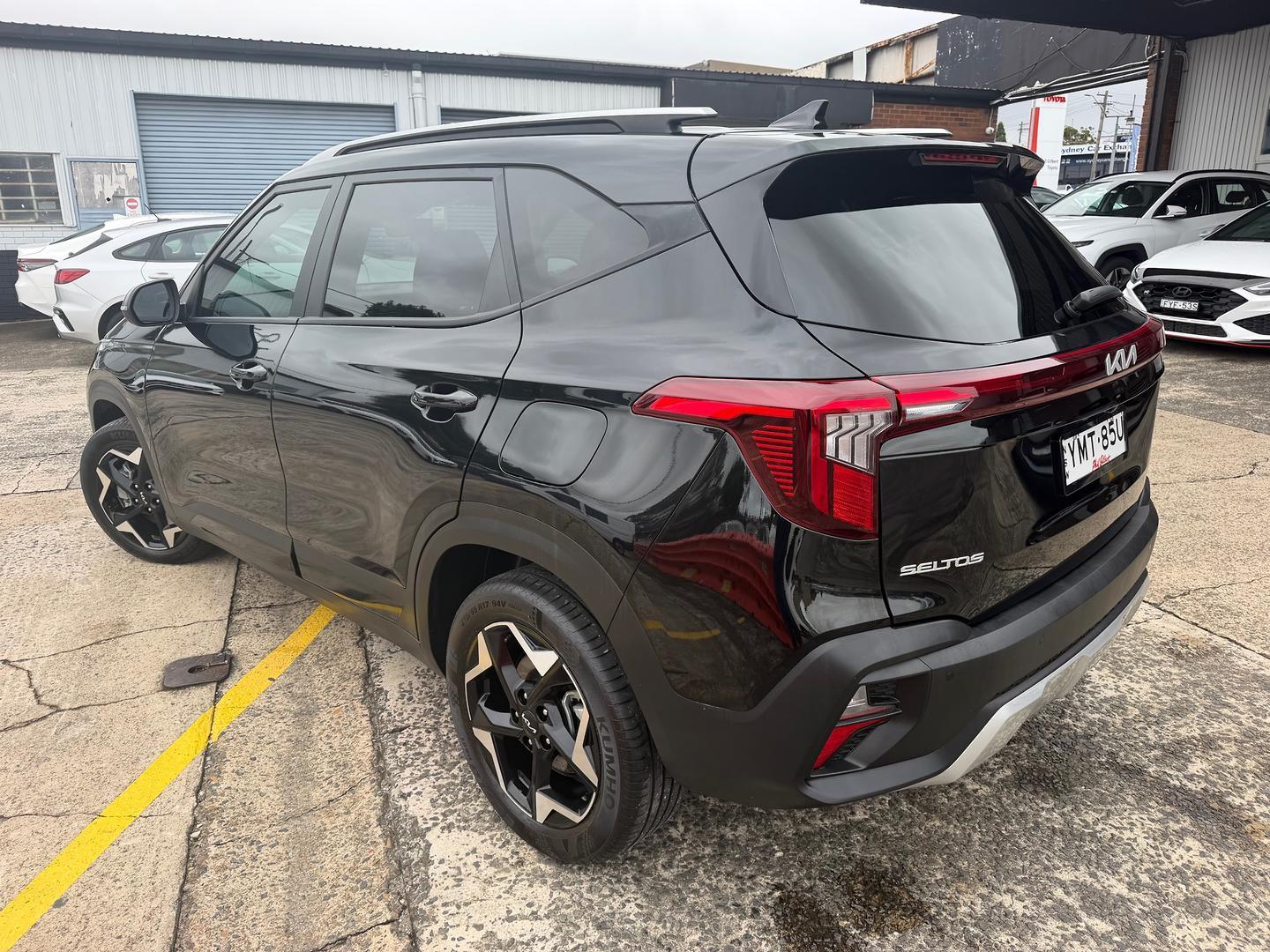 2023 Kia Seltos Sport+ in Fusion Black (Fsb)