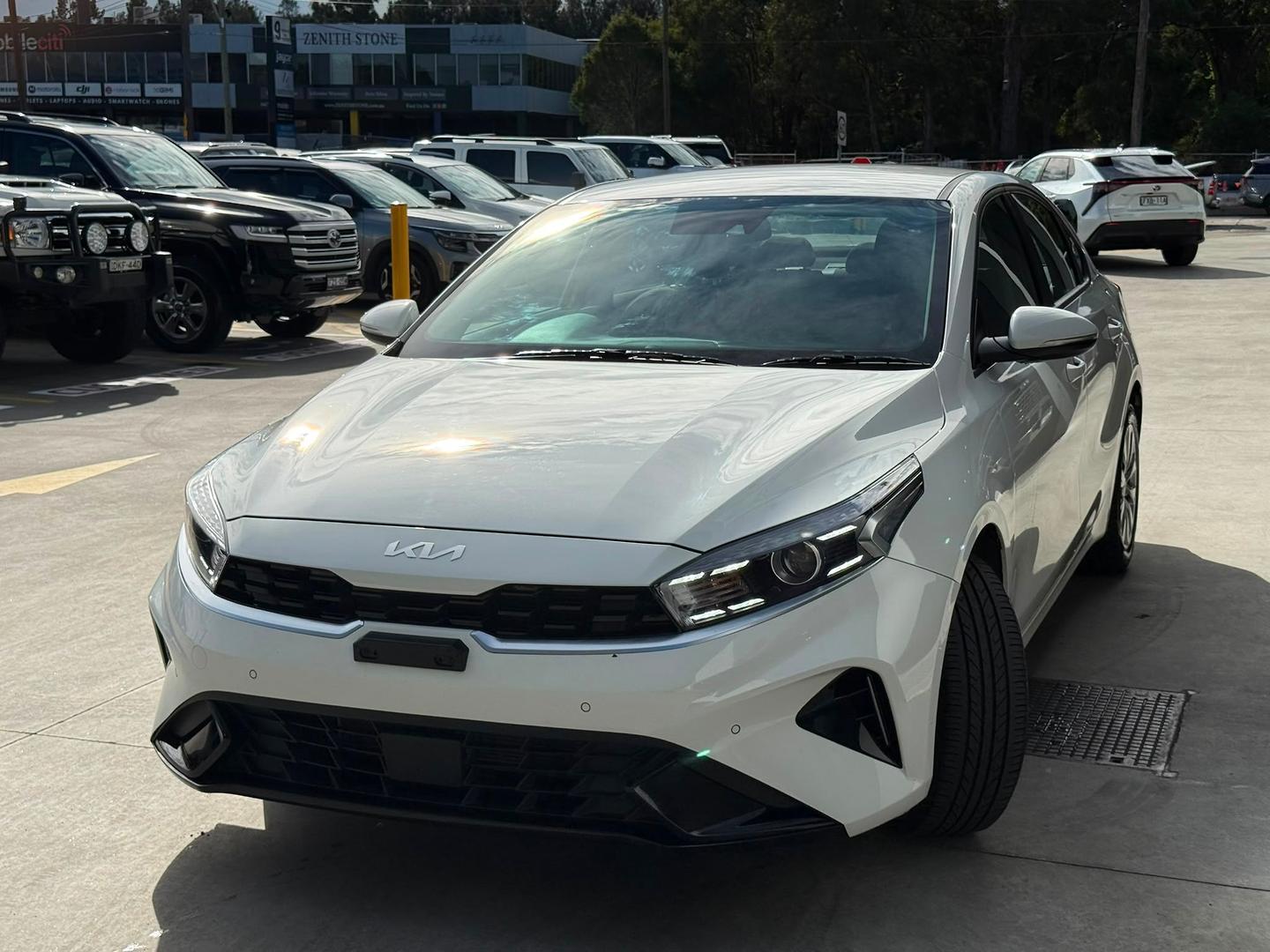 2024 Kia Cerato S in White