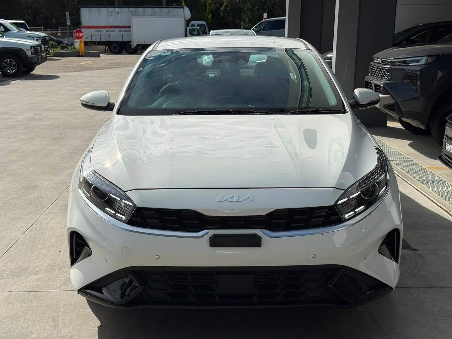 2024 Kia Cerato S in White