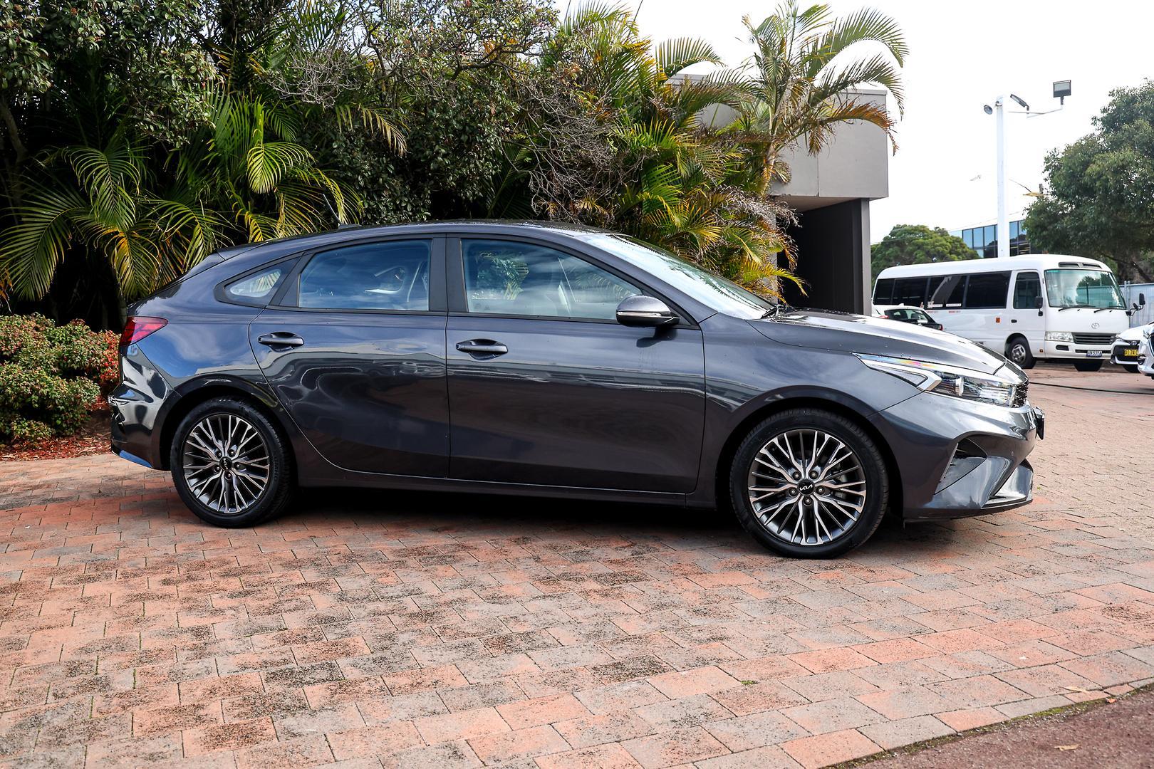 2023 Kia Cerato Sport in Grey