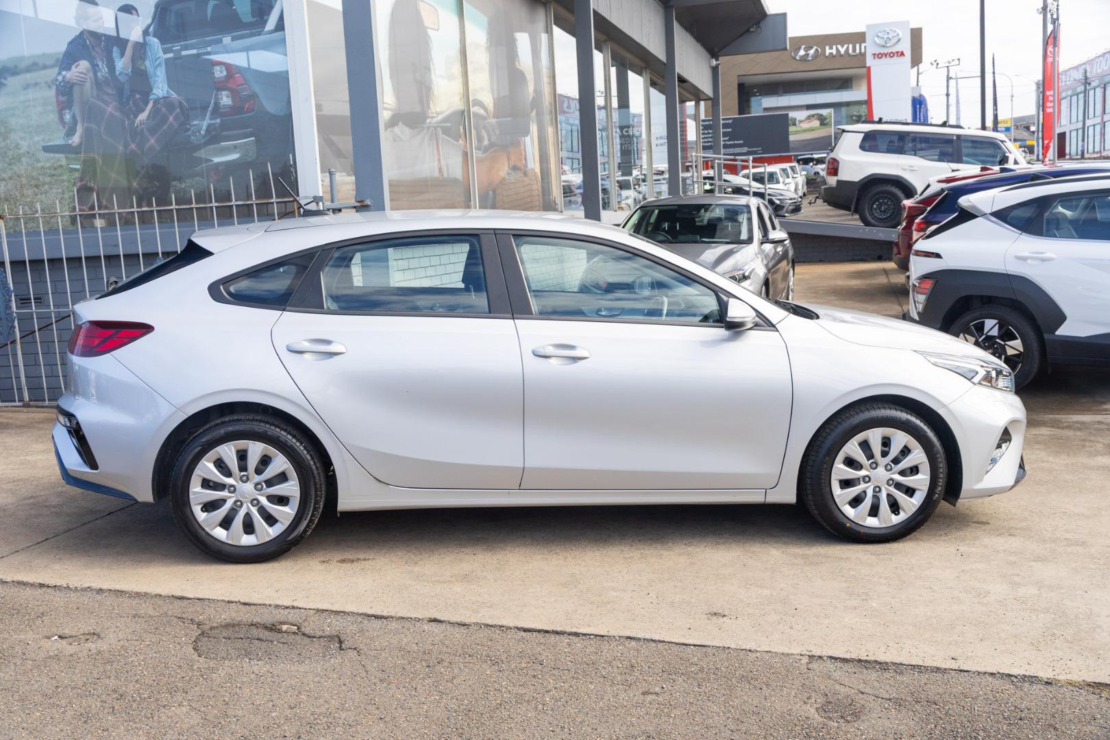 2024 Kia Cerato S in Silky Silver (4ss)