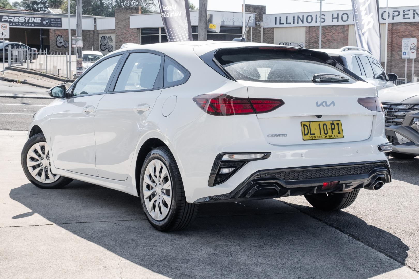 2024 Kia Cerato S in Clear White (Ud)
