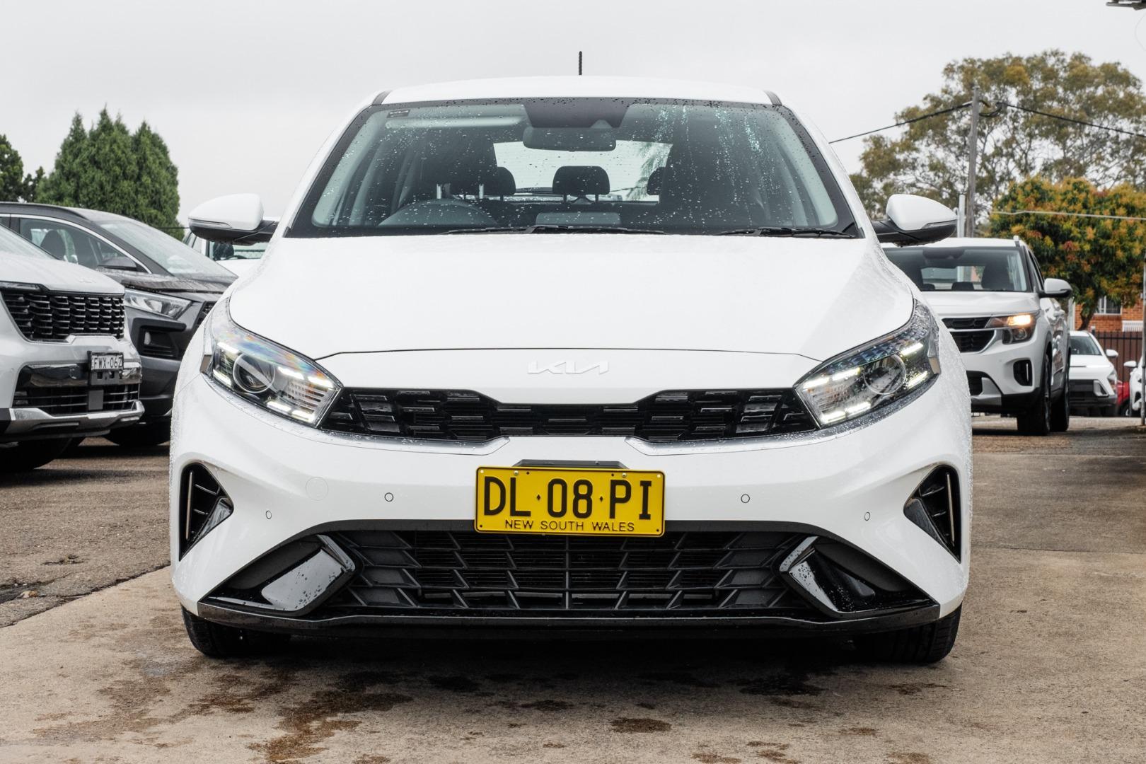 2024 Kia Cerato S in Clear White (Ud)