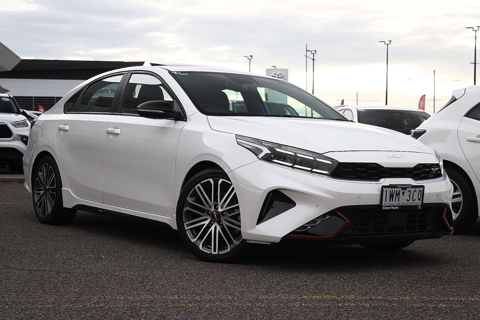 2022 Kia Cerato GT in White