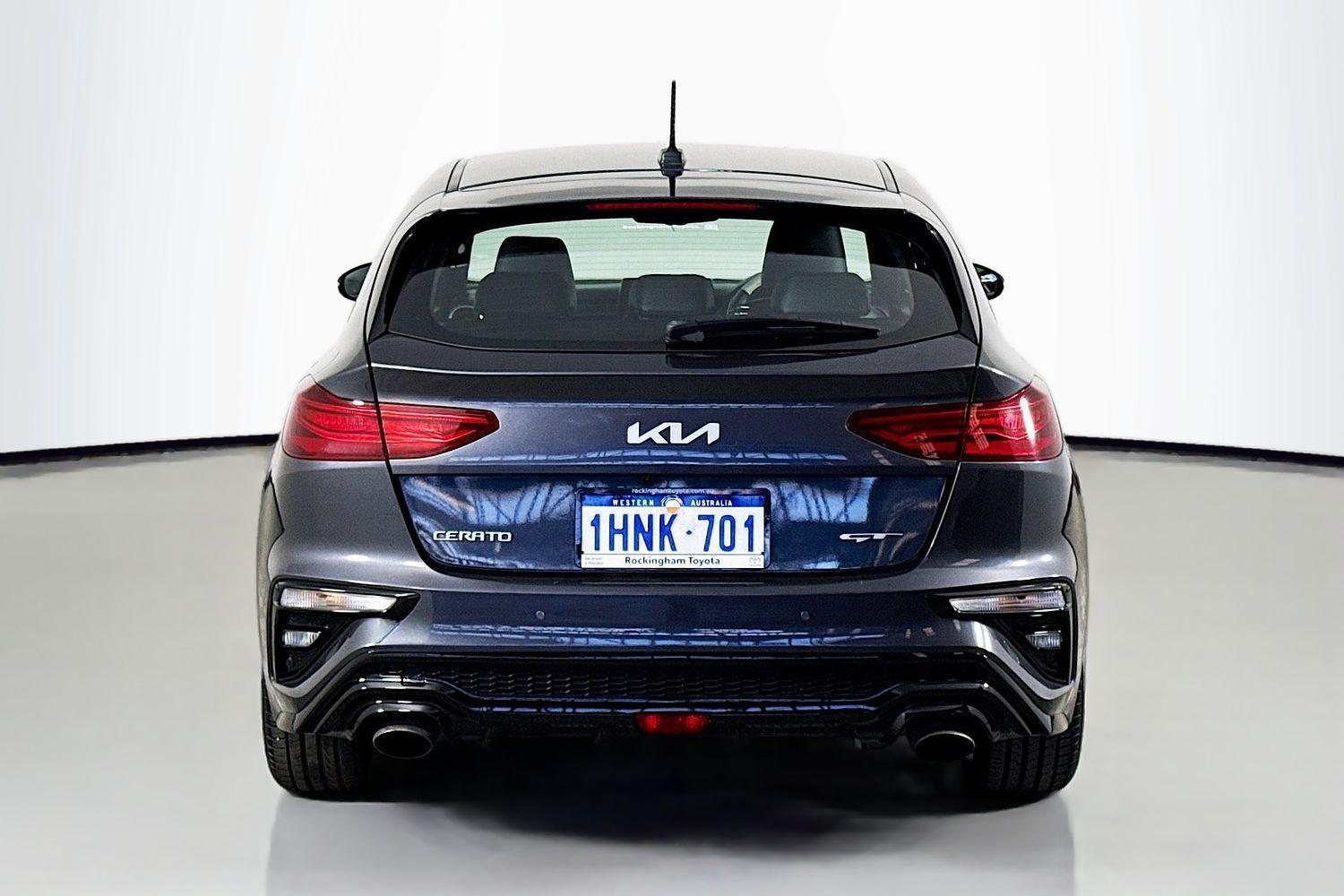 2022 Kia Cerato GT in Black