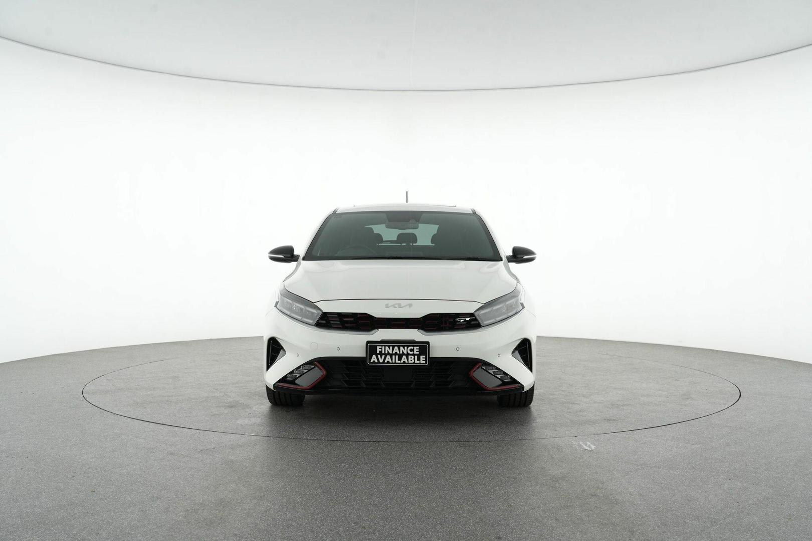 2022 Kia Cerato GT in White
