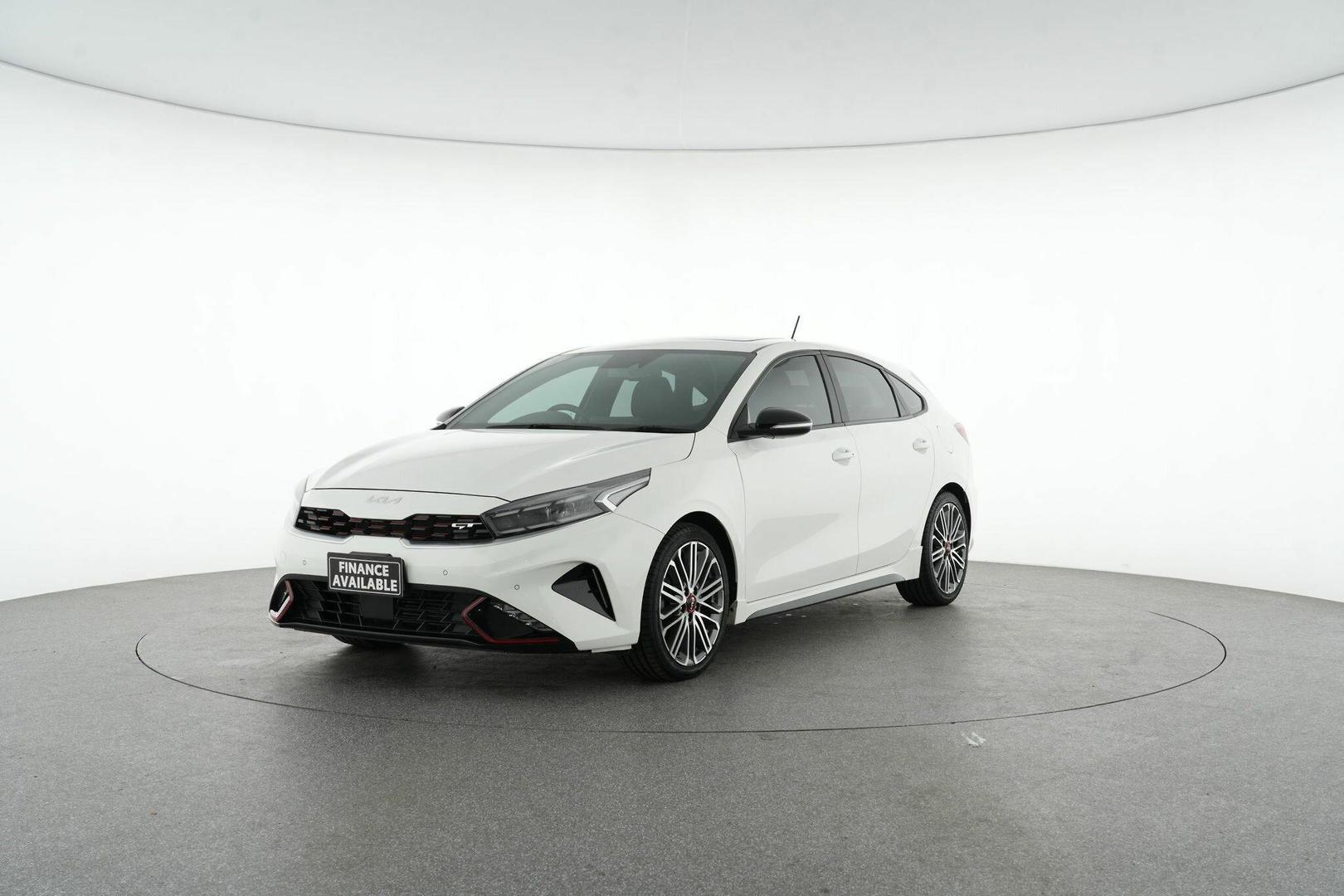 2022 Kia Cerato GT in White