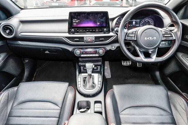 2022 Kia Cerato GT in Blue