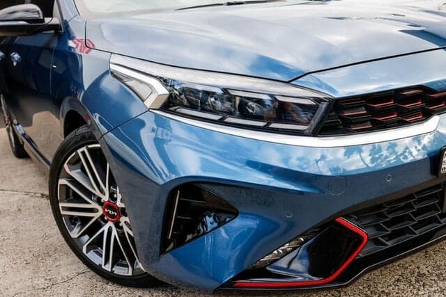 2022 Kia Cerato GT in Blue