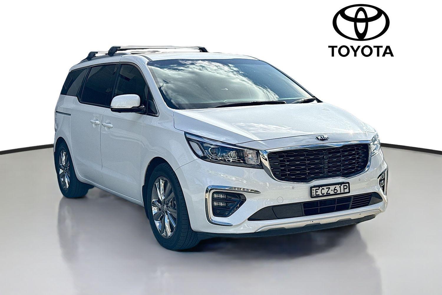 2020 Kia Carnival Platinum in White