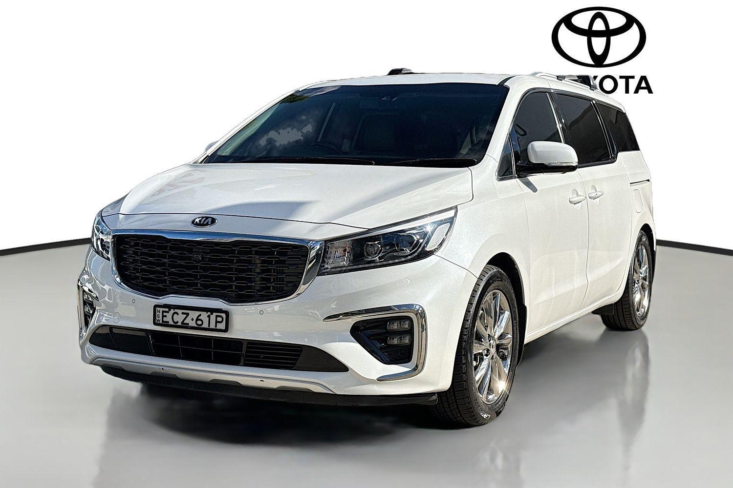 2020 Kia Carnival Platinum in White