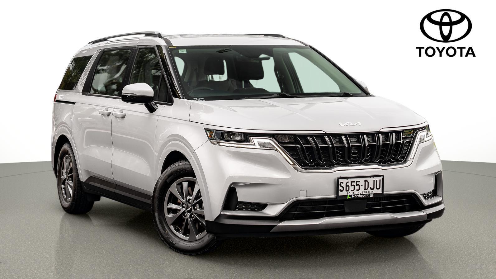 2022 Kia Carnival S in Silver