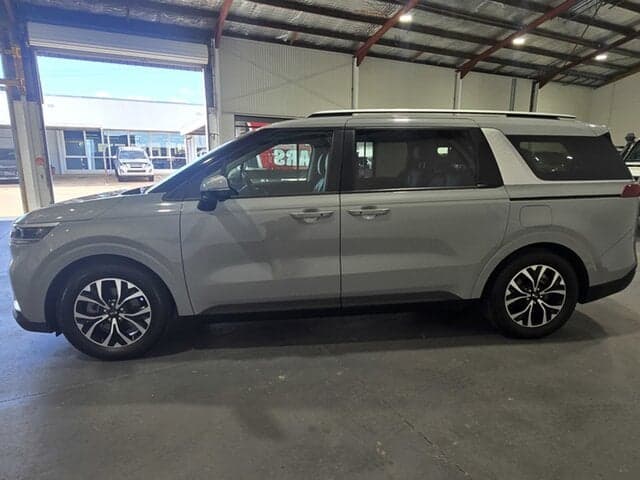 2020 Kia Carnival SLi in Grey