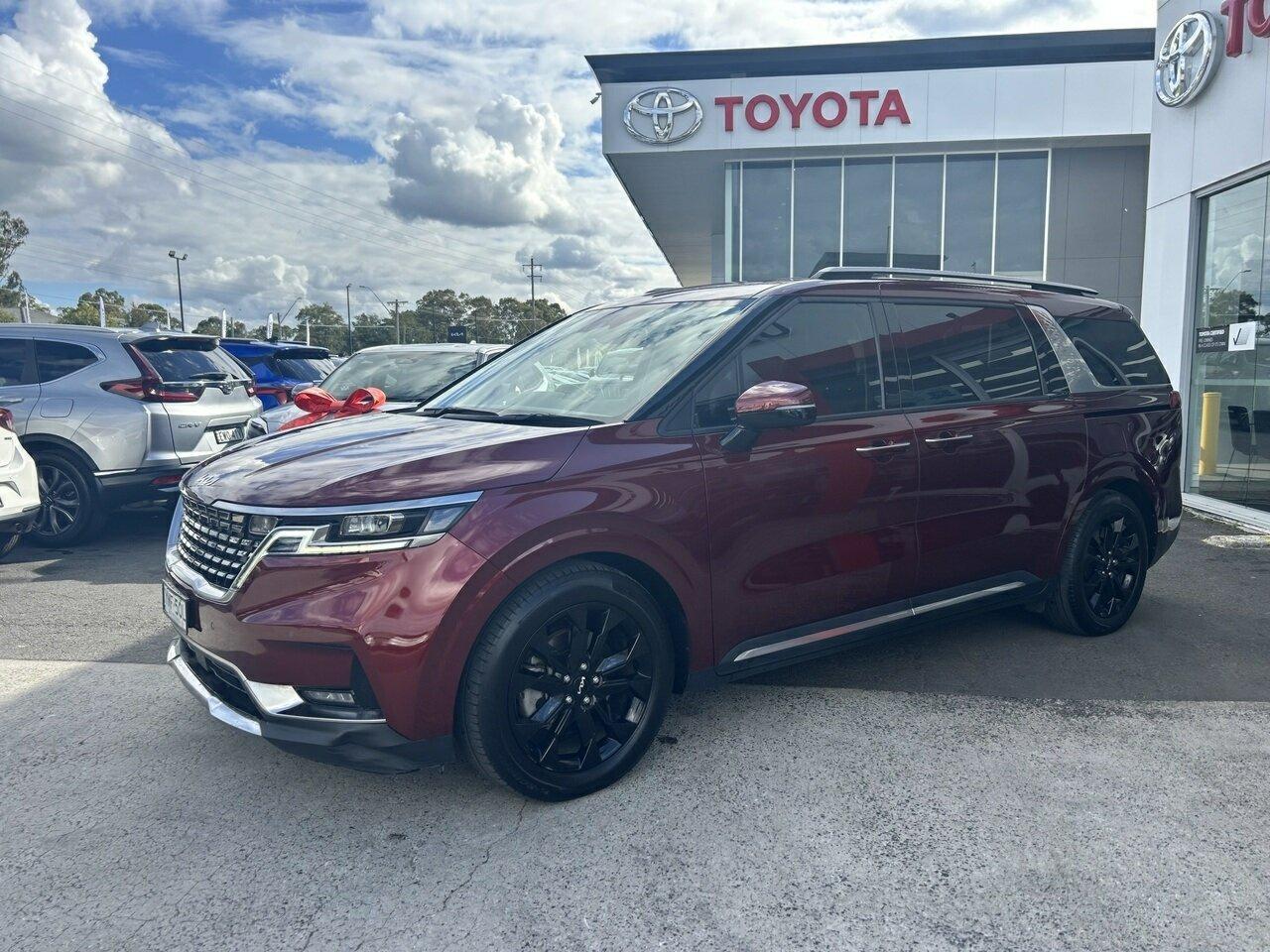 2022 Kia Carnival Platinum in Flare Red (C7r)