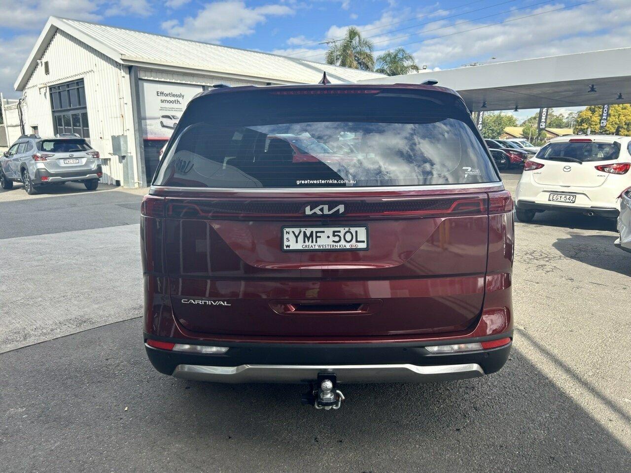 2022 Kia Carnival Platinum in Flare Red (C7r)