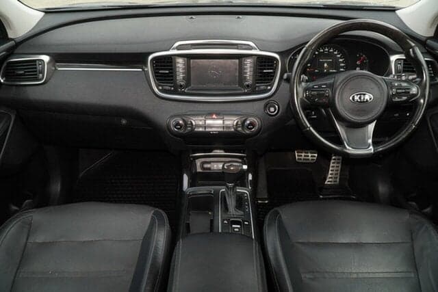 2017 Kia Sorento SLi in Dark Grey