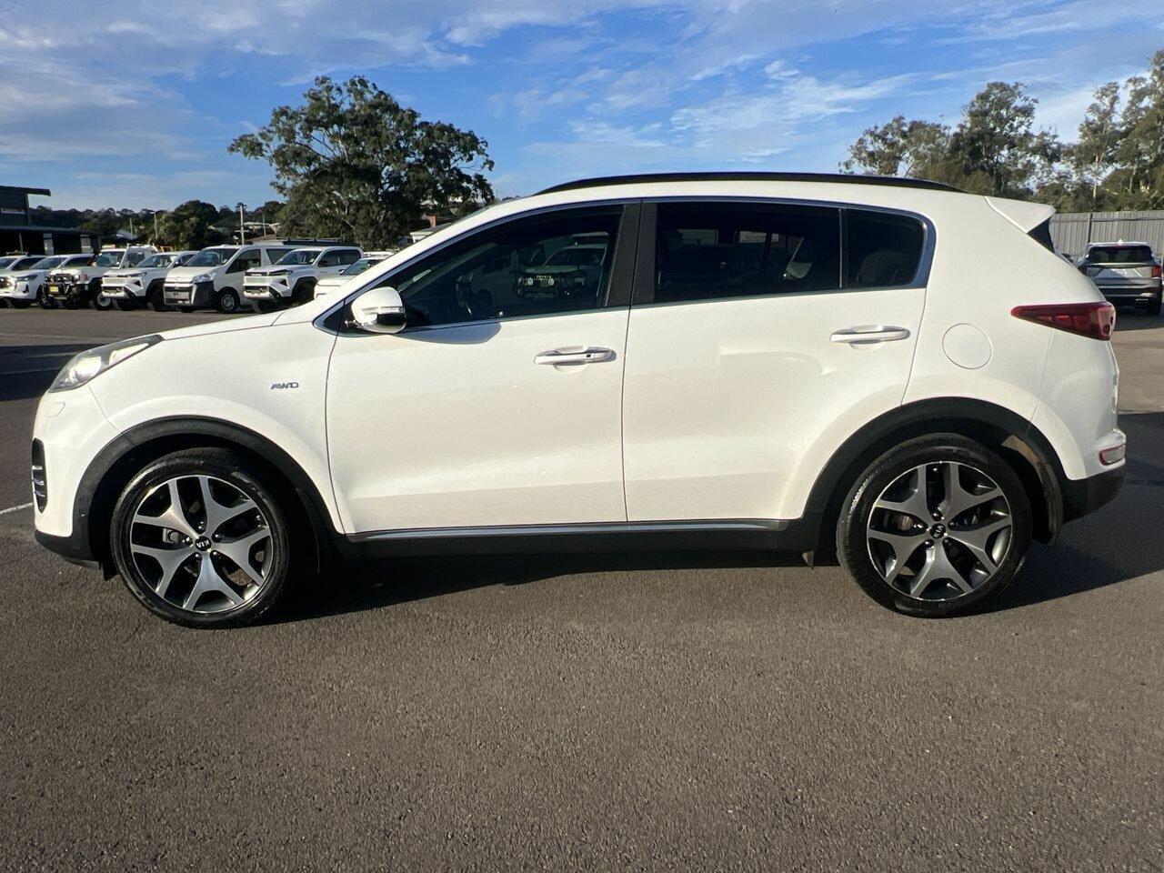 2017 Kia Sportage GT-Line in White