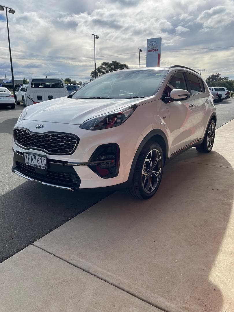 2021 Kia Sportage GT-Line in Clear White