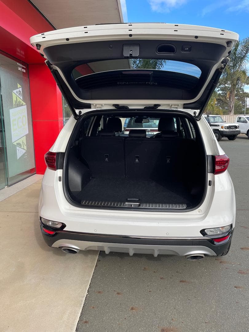 2021 Kia Sportage GT-Line in Clear White