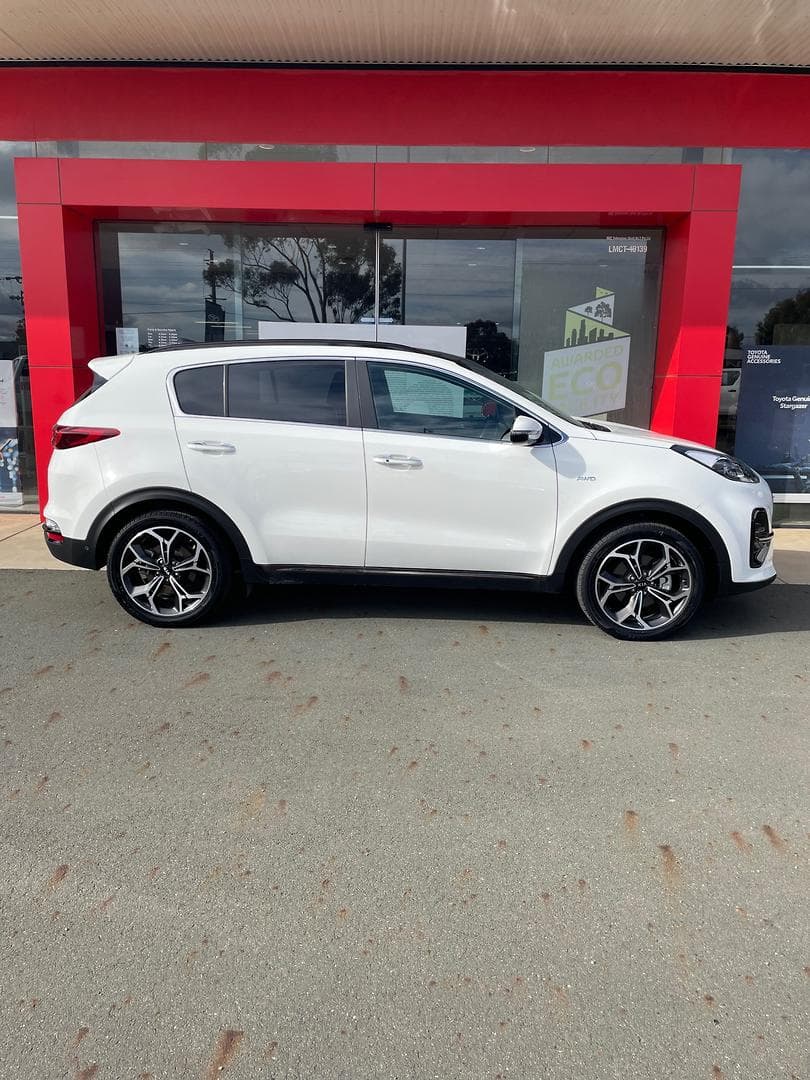 2021 Kia Sportage GT-Line in Clear White